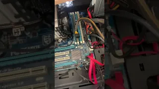 Bios corrompida na B75M-D3H da Gigabyte, como corrigir? Método rápido e fácil!