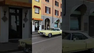 CADILLAC ELDORADO / SEVILLE 1971: Vintage cars in Desenzano del Garda, Lombardy, Italy #shorts #4k