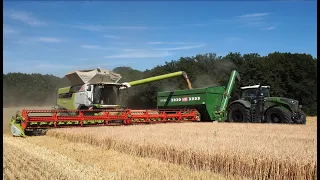 CLAAS LEXION 8900  mit 13,80 Meter Convio Schneidwerk , Fendt 1050 - ULW 3000