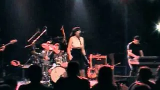 THE MONGRELETTES-what can i do (11-5-2012 live at Gagarin opening for the Fuzztones)