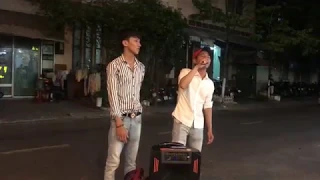 Hãy tin anh lần nữa [Cover] Giọng ca đường phố kẹo kéo Đà Nẵng hát như ca sĩ