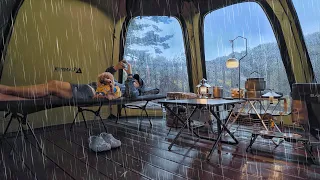 캠핑 브이로그 . 비바람 몰아치는 날 식탐대마왕 강아지와 텐트 안에서 듣는 빗소리 . 폭우 우중캠핑 ASMR