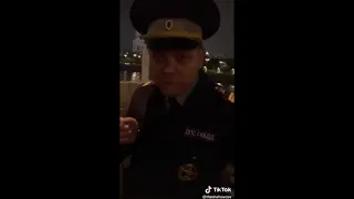 Актер сыграл пьяного полицейского и получил 8 суток ареста.