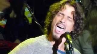 Soundgarden FELL ON BLACK DAYS Live Acoustic Bridge School Benefit Shoreline Mountain View 10-25-14