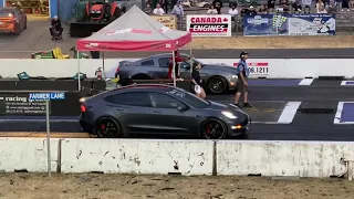 Tesla Model 3 vs Ford Mustang GT