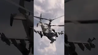 Он наводит ужас. К-52 замер перед атакой...