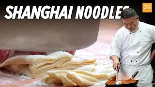 How to Make Perfect Shanghai Fried Noodles by Chinese Masterchef 上海粗炒面