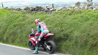 Conor Cummins Breaks Down TT2011 (right across the road!!)