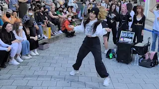[Kpop Busking in Hongdae] ITZY(있지) "마.피.아. In the morning" dance cover by Alina 2022년 9월 10일