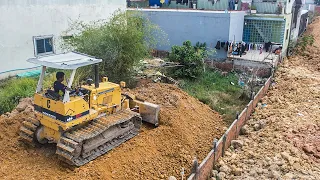 Wonderful Excellent By Skills Operator Bulldozer Moving Filling The Dirt With 5Tons Dump Truck