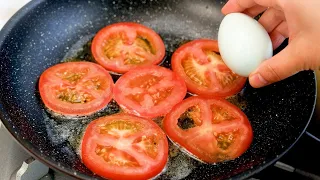 Just add eggs to tomatoes! Quick breakfast in 5 minutes. Simple and delicious