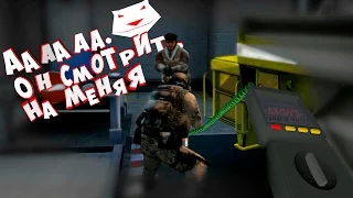 CS GO: он стоит и смотрит на меня.