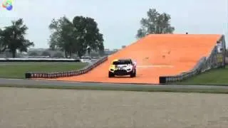 Team Hot Wheels - The Yellow Driver_s World Record Jump. bonno van der putten