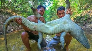 Amazing! Catching Big Crocodile and Cooking Crocodile at Home for Dinner