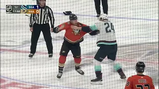 NHL Fight - Kraken @ Ducks - Oleksiak vs Deslauriers - 11/02/2022