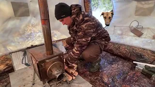 Winter camp with a wood stove! Cooking food on a wood stove inside the tent!