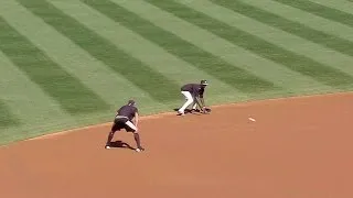 TB@NYY: A-Rod works with Gregorius before the game