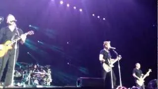 Nickelback - Trying not to love you (LIVE Moscow - 10/25/12)