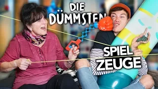 EXTREM DUMME SPIELZEUGE IM TEST mit meiner OMA | Joey's Jungle