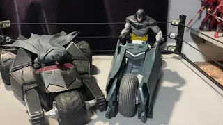 DC Multiverse Batcycle and Batman Battle Damage McFarlane Action Figure Review