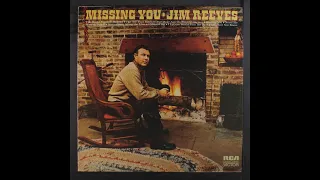 Jim Reeves - I Let The World Pass Me By (HD)(with lyrics)