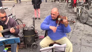 Rom Draculas - Incredible street musicians in Florence  (Libertango - Astor Piazzola)