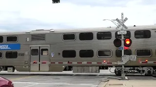 Metra 8589 East in Westmont, IL 3/31/24