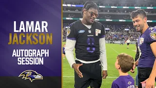 Lamar Jackson’s Crazy Post-Practice Autograph Session | Baltimore Ravens