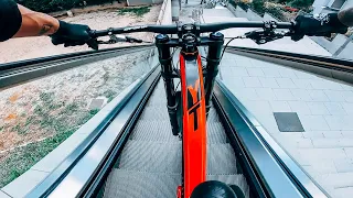 URBAN DOWNHILL riding BARCELONA(Gavá)YT TUES CF PRO - Bienvenido Aguado