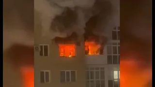 По факту гибели мужчины и ребенка при пожаре в Нефтеюганске возбудили дело