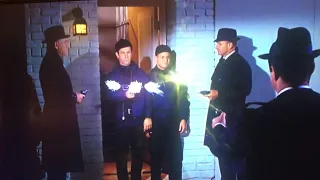 Get Smart three way gun trick