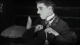 Чарли Чаплин - Танец булочек, к/ф «Золотая лихорадка»