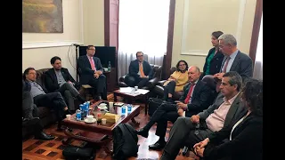 Detalles de la reunión que unió a Uribe, Petro y las FARC en el Senado | Noticias Caracol