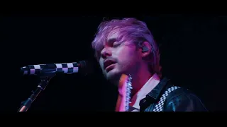 5 Seconds of Summer - You Don't Go To Parties (Live In Amsterdam)