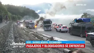 Pasajeros fuerzan que se levante el bloqueo en la carretera nueva Cochabamba- Santa Cruz