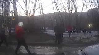 Массовая драка подростков в Солнечном попала на видео