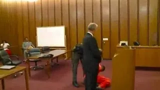 Tony Farmer Attacks Girlfriend, Collapses In Court (Video)