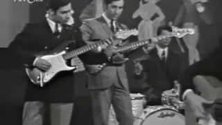 Los Pekenikes - Hilo de seda - Lady Pepa - Frente a palacio (Tele ritmo) TVE - 1966