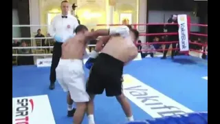 Бой чемпиона WBA из Казахстана с «Тайсоном» из Узбекистана закончился лютой дичью