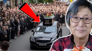 PUBLIC FUNERAL : LYNN YAMADA ( Cooking with Lynja ) Body Carried By World’s Most Expensive Cars😭🕊️
