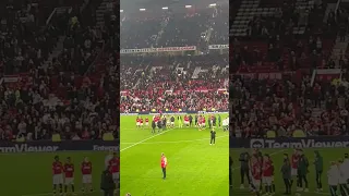 Manchester United fans reacted very positively to Erik ten Hag's speech. #tenhagin ✅️