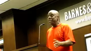 Jimmie Walker talking about his new book Dyn-o-mite at Barnes & Noble 6/26/2012 PART 1