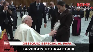 Tamara Falcó Preysler asistió a la audiencia del Papa y le llevó la Virgen de la Alegría