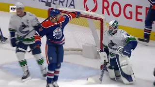 McDavid tucks it in for 30