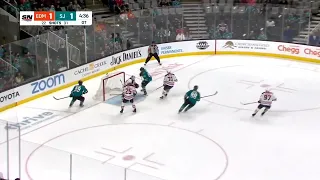 Mike Smith makes save, sends McDavid on a breakaway in OT with an assist of the year candidate.