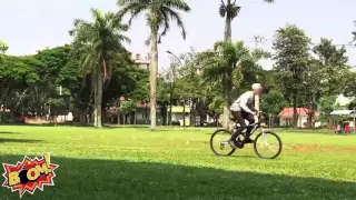 PEGADINHA  Roubando Bicicleta