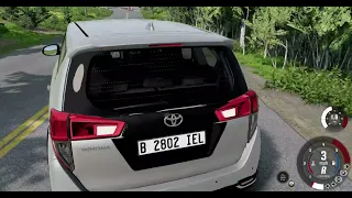 Toyota Innova crash game
