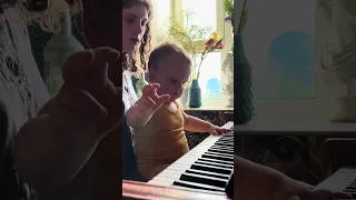 Gavriil is learning from his sister - Учится у сестренки