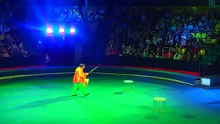 Цирк, выступление Дмитрия Халаджи