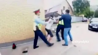Шешеден боқтаған Полиция таяк жеді